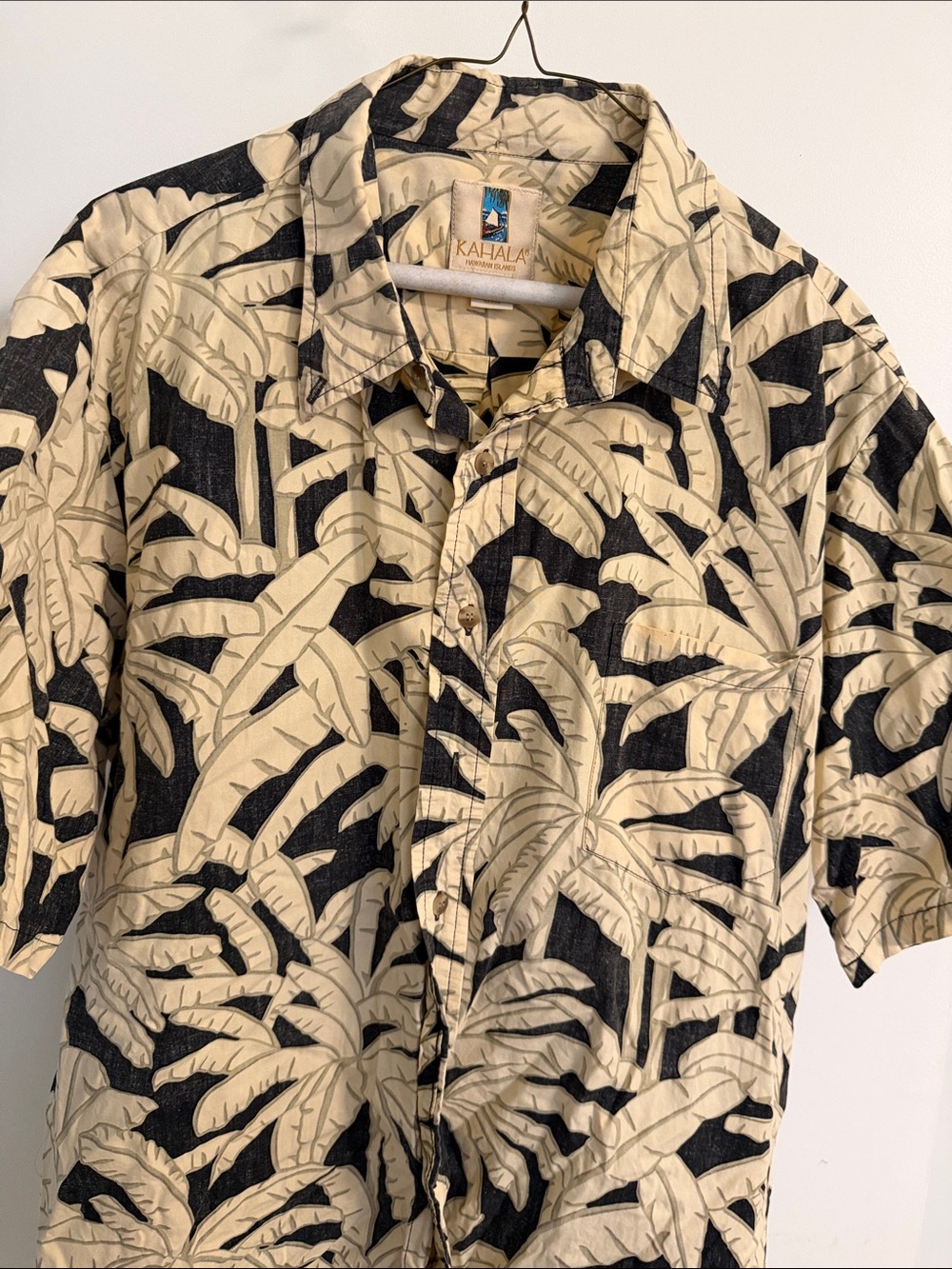 Kahala Men's Black & Cream Tropical Button-Down Shirt